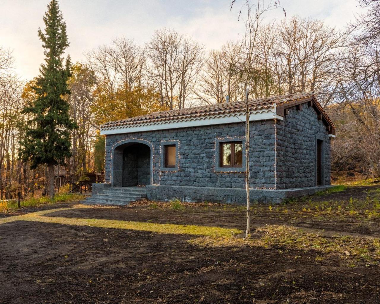 Matilde'S Chalet Etna Nature House Nicolosi Exterior photo
